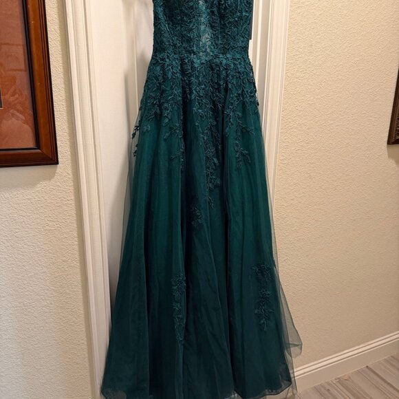 Jovani 06644 A-Line Ball Gown Size 10 NWT - Picture 2 of 9